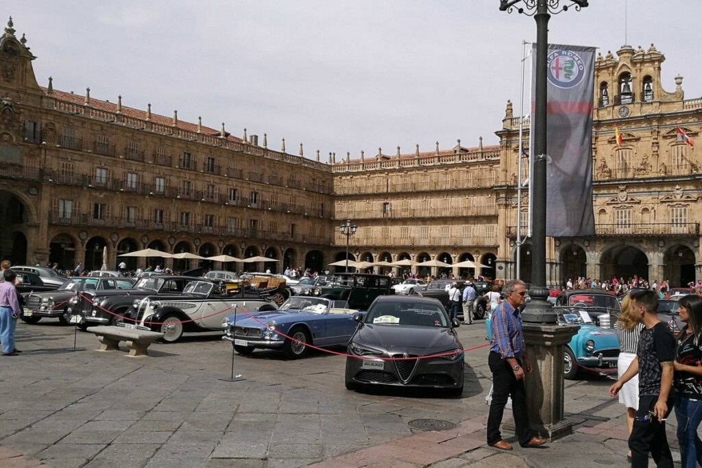 Familiar... y al unísono deportivo